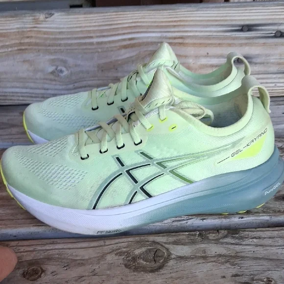 ASICS Women's Gel-Kayano Light Yellow Running Shoes - Picture 8 of 12